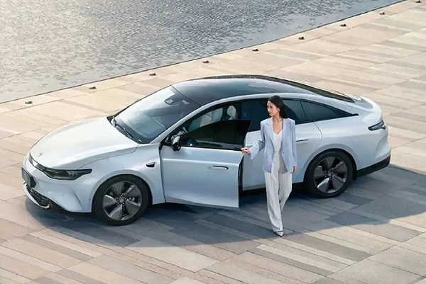 歐盟擬對中國電動汽車“下黑手”！中方回應