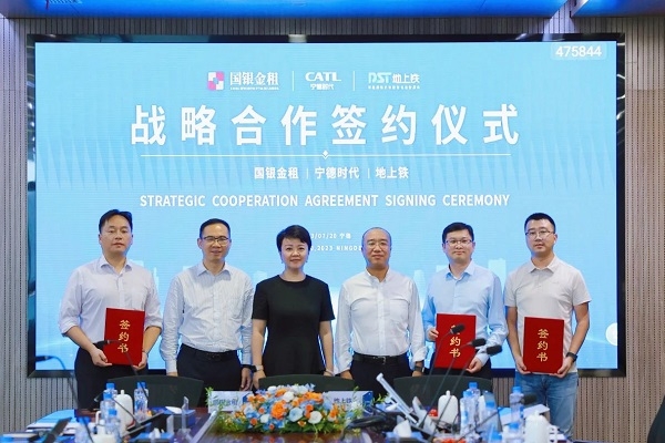 15萬輛新能源物流車!10GWh!寧德時代動力電池又迎大客戶