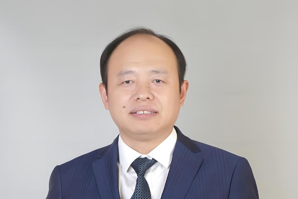 昆侖新材郭營軍：祝愿新能源行業(yè)蓬勃發(fā)展，新老朋友龍馬精神！