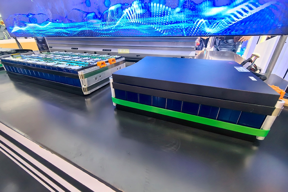 動力電池裝車量TOP15:磷酸鐵鋰榜首爭鋒 比亞迪沖上三元賽道