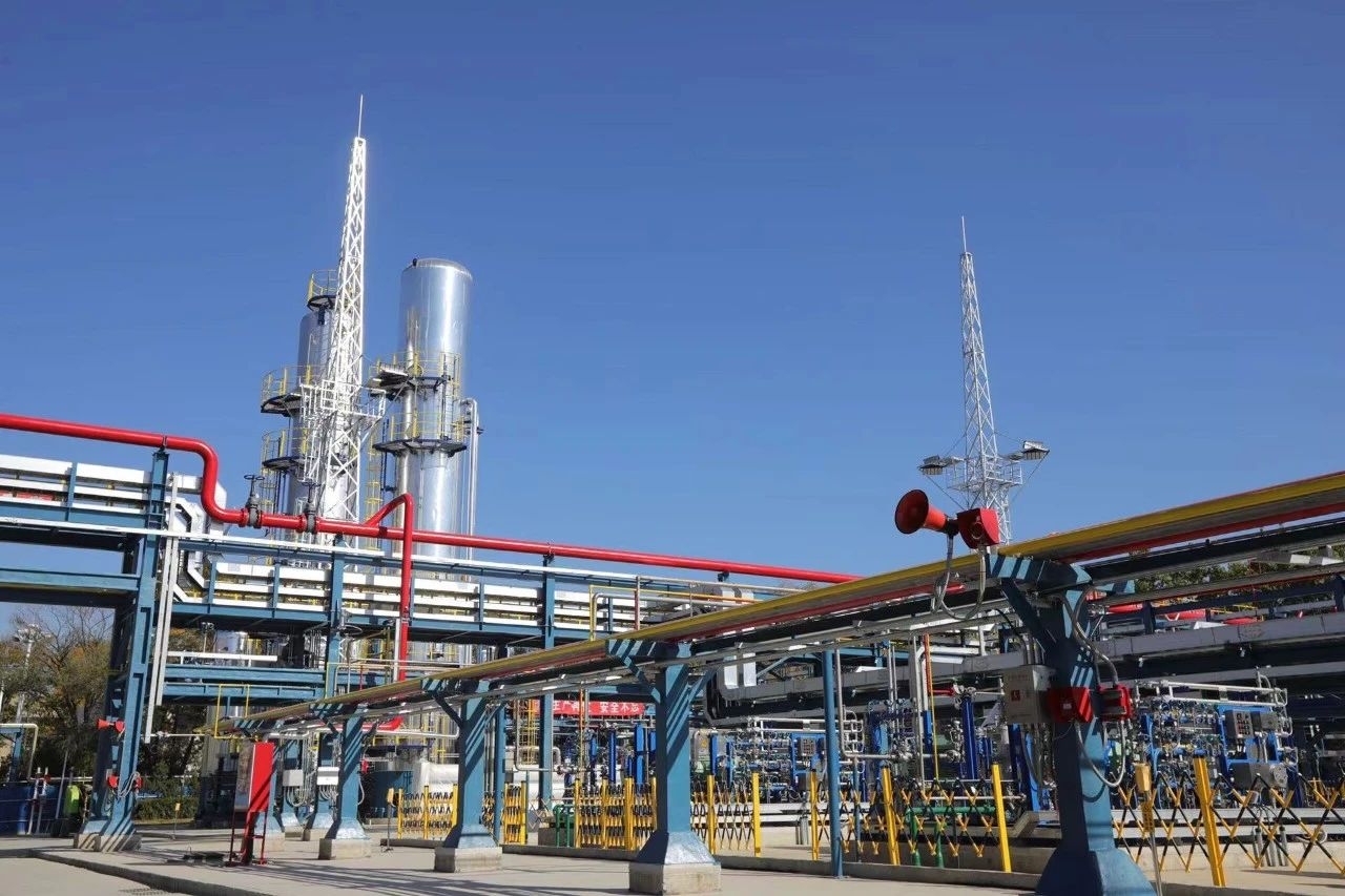 1萬標(biāo)立/小時(shí)！燕山石化氫氣提純?cè)O(shè)施完善項(xiàng)目建成投產(chǎn)