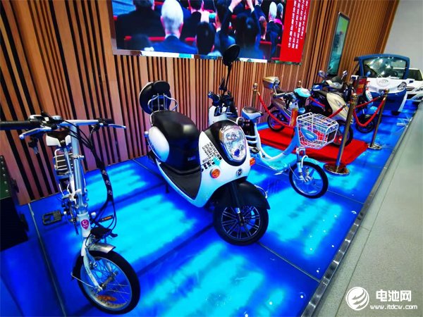 電動(dòng)自行車“新國標(biāo)”9月1日起實(shí)施 雅迪愛瑪臺(tái)鈴綠源已獲新版標(biāo)準(zhǔn)CCC證書