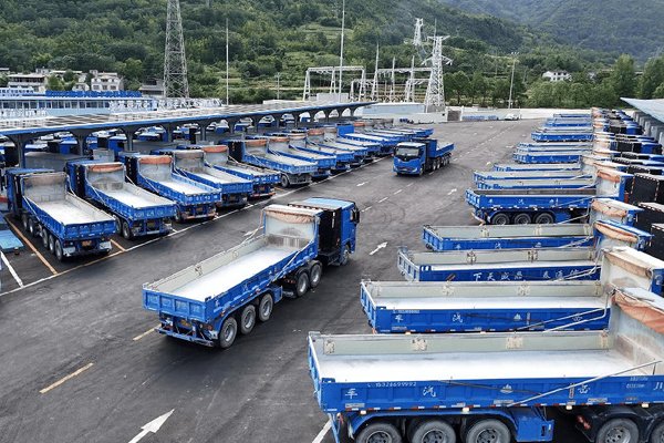 連簽三地!華體科技攜手華為助力全國重卡超充網(wǎng)絡(luò)構(gòu)建