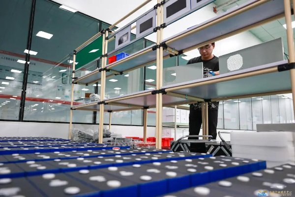 10億!甘肅張掖易事特儲(chǔ)能裝備制造項(xiàng)目二期9月中旬試產(chǎn)