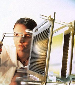 科學(xué)家希望燃料電池將來有機(jī)會(huì)得到廣泛應(yīng)用。