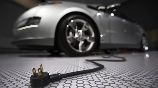 充電樁:新能源汽車(chē)行業(yè)懸空的兩千億誘惑