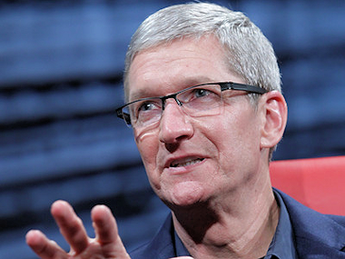 庫克赴鄭州督戰iPhone6生產 在工廠做裝箱工