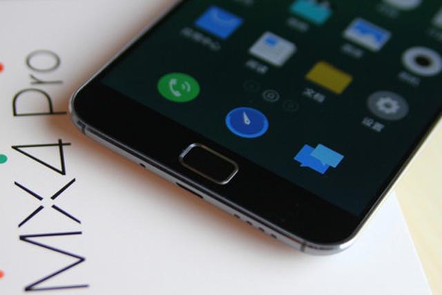 2015智能手機發展趨勢預測 激進與保守的沖撞