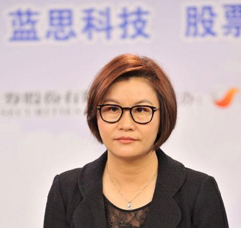 “蘋果”背后的女人 藍思科技董事長周群飛成中國女首富