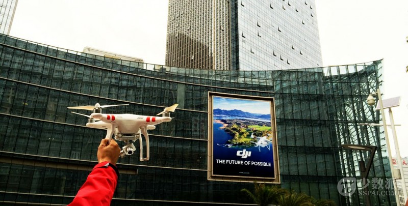 換個(gè)視角看世界:大疆Phantom 2 Vision+無人機(jī)體驗(yàn) 換個(gè)視角看世界:大疆Phantom 2 Vision+無人機(jī)體驗(yàn)