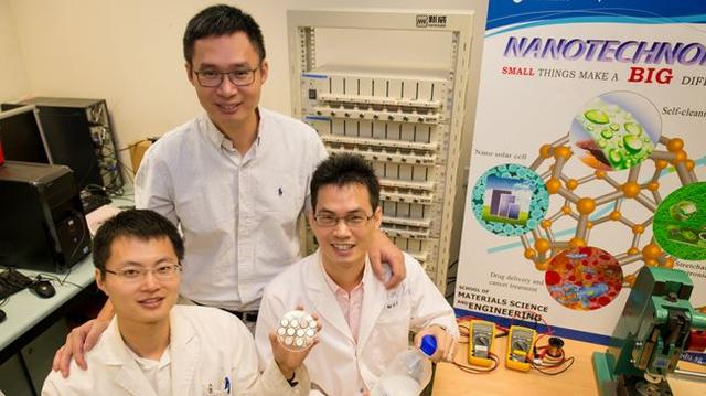 智能手機(jī)電池的未來：更輕更小充電速度更快