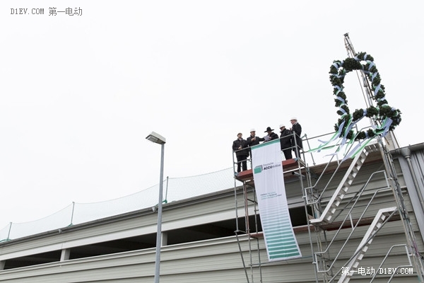 特別策劃|全球動力電池爭霸戰 誰能稱王? 特別策劃|全球動力電池爭霸戰 誰能稱王?