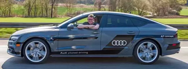 英偉達(dá)、高通、黑莓正“密謀”顛覆汽車產(chǎn)業(yè) 英偉達(dá)、高通、黑莓正“密謀”顛覆汽車產(chǎn)業(yè)