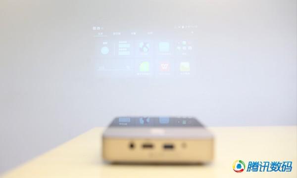 中興Spro2:能當充電寶和電視盒的投影儀