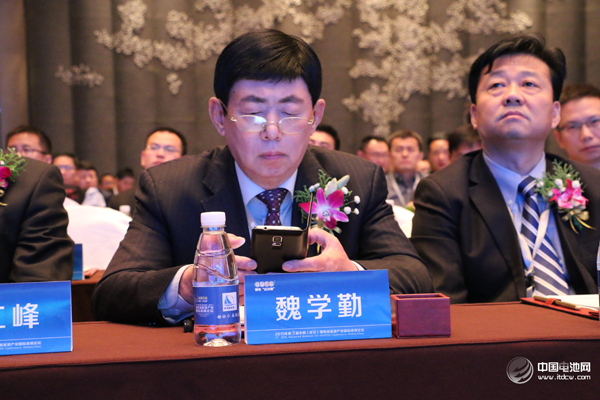 山東汽車協(xié)會組團出席鋰電“達沃斯” 開啟車企與電池合作