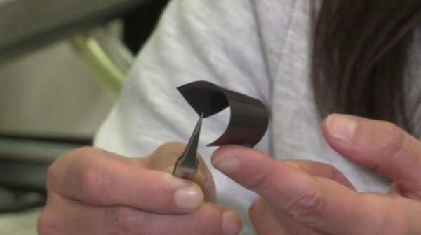 不用擔心再爆炸 新型鋰電池一旦過熱即自動停止運作 不用擔心再爆炸 新型鋰電池一旦過熱即自動停止運作