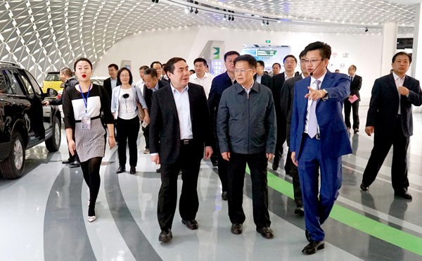 國家能源局副局長鄭柵潔帶隊調研青島特銳德 國家能源局副局長鄭柵潔帶隊調研青島特銳德