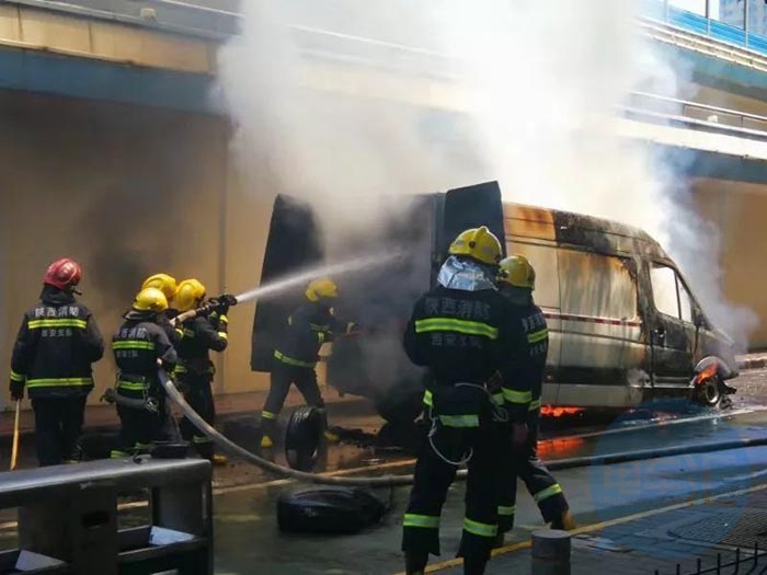 西安一周連續兩起電動汽車自燃事件