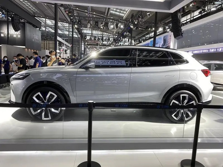 榮威MARVEL-R亮相!5G技術(shù)+L3自動(dòng)駕駛 8月首發(fā)上市 榮威MARVEL-R亮相!5G技術(shù)+L3自動(dòng)駕駛 8月首發(fā)上市