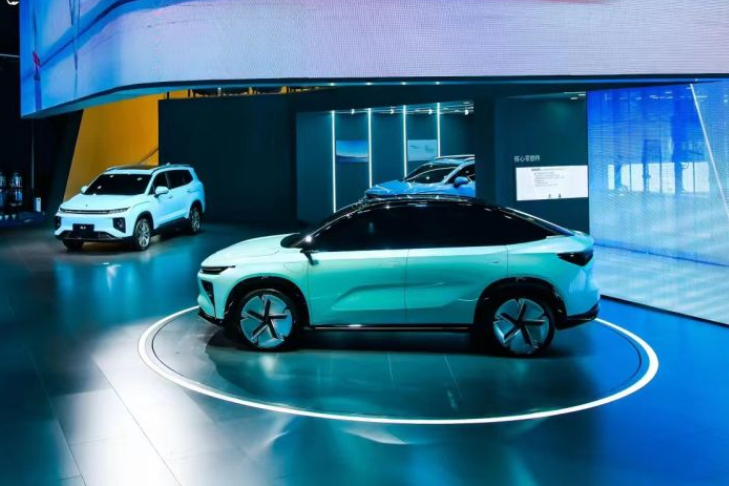 力帆科技今年前7月銷售新能源汽車1.6萬輛 同比增長(zhǎng)近150倍