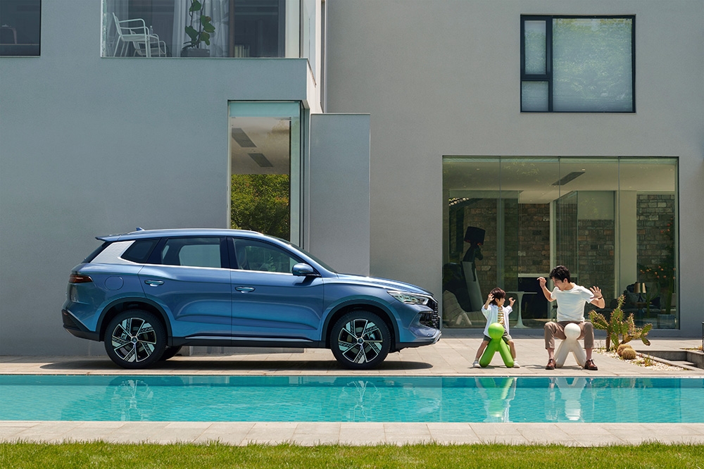 油電同價！打出王炸！比亞迪宋Pro DM-i冠軍版入門即高配