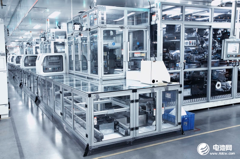 國家統計局:1-8月新能源汽車、鋰電池等產品生產較快增長