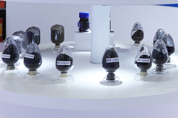 負極材料出貨量TOP15出爐:這一企業一騎絕塵