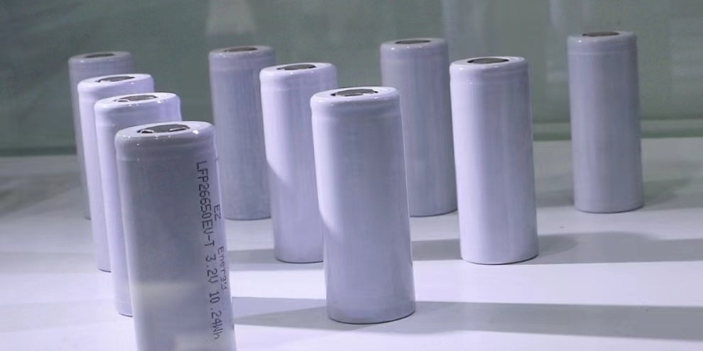 10余個(gè)電池領(lǐng)域項(xiàng)目終止,誰(shuí)在打退堂鼓?誰(shuí)在逆勢(shì)布局?