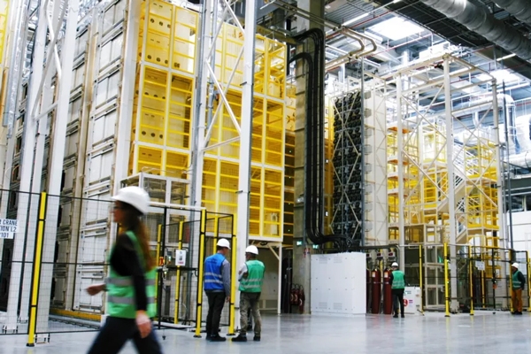 ACC擬貸款10億歐元擴(kuò)建法國(guó)電池工廠 德國(guó)和意大利工廠已暫停