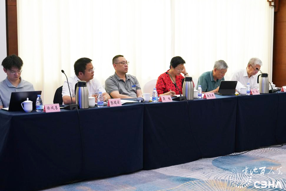 城市新能源公交車動力電池系統超保更換技術規范專家評審會在京圓滿舉行