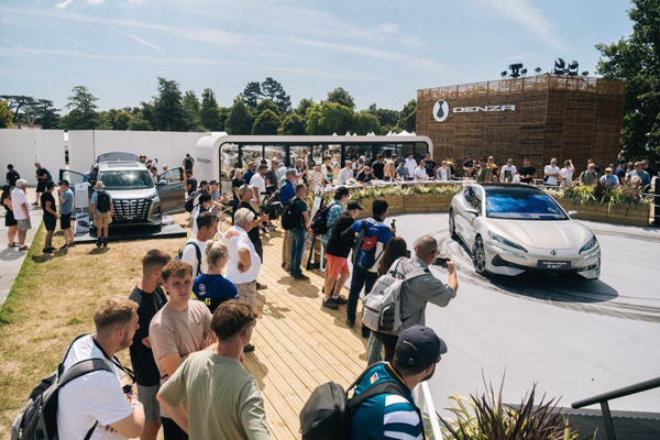 豹5首次海外動態(tài)展示!比亞迪攜三款車型再戰(zhàn)古德伍德 豹5首次海外動態(tài)展示!比亞迪攜三款車型再戰(zhàn)古德伍德