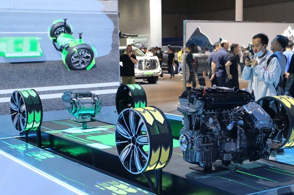 兩部門征求意見:輔助駕駛不能當自動駕駛!