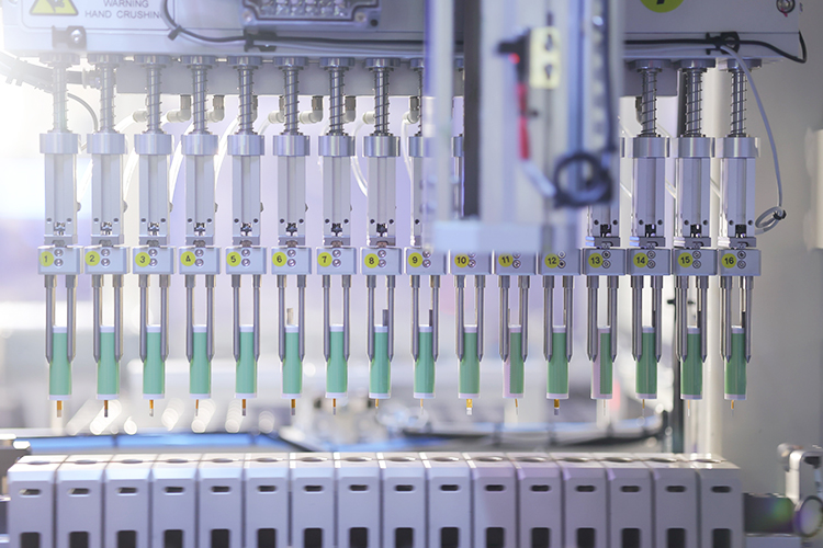 豪鵬科技擬募資8億加碼儲能及鋼殼疊片電池項目 固液態電池已量產出貨