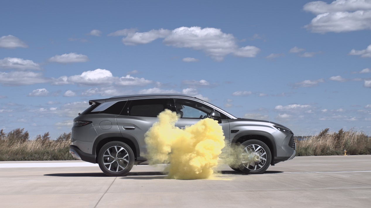 9.98萬起，2026款宋L DM-i上市，純電續航200km，標配云輦C！