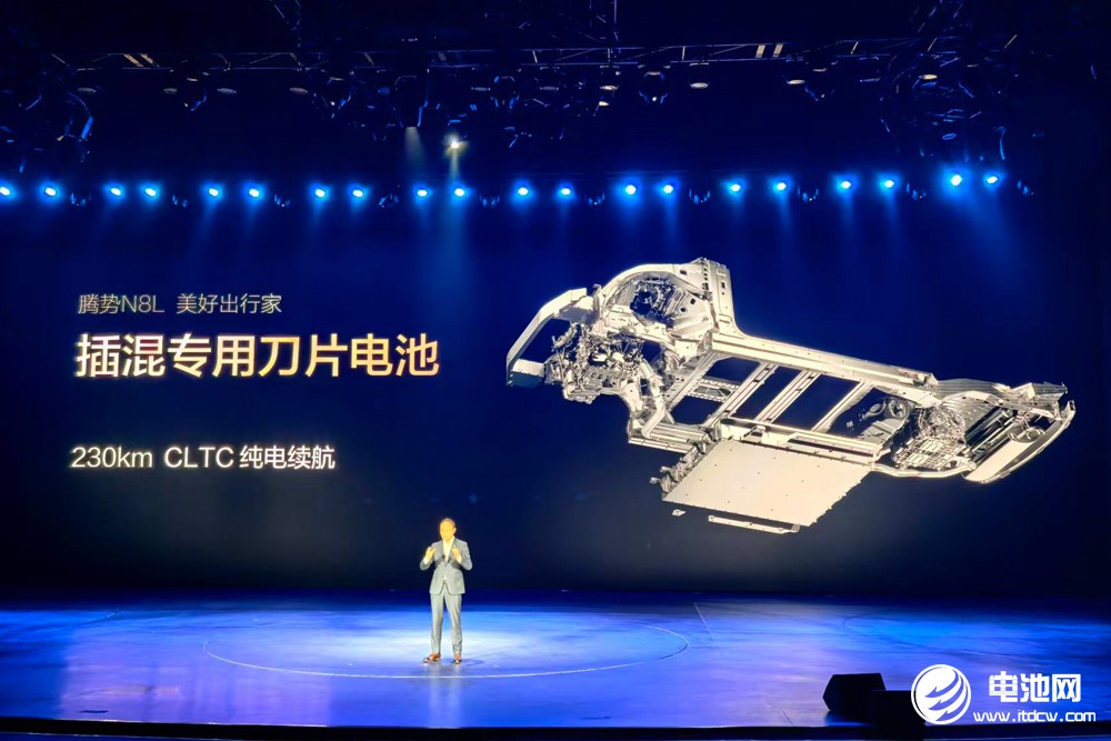 標配磷酸鐵鋰刀片電池！大六座安全豪華SUV騰勢N8L預定下一個爆款？