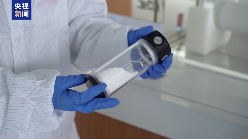 國內(nèi)已建成首條大容量全固態(tài)電池產(chǎn)線！電車?yán)m(xù)航有望突破1000公里