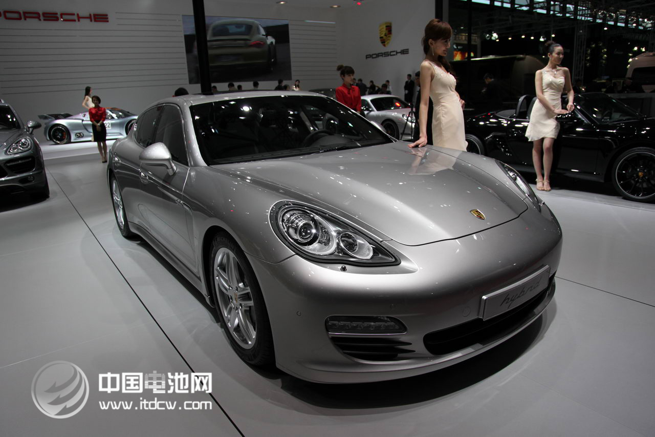 混動突圍之路：中國車企是早醒的鳥兒？