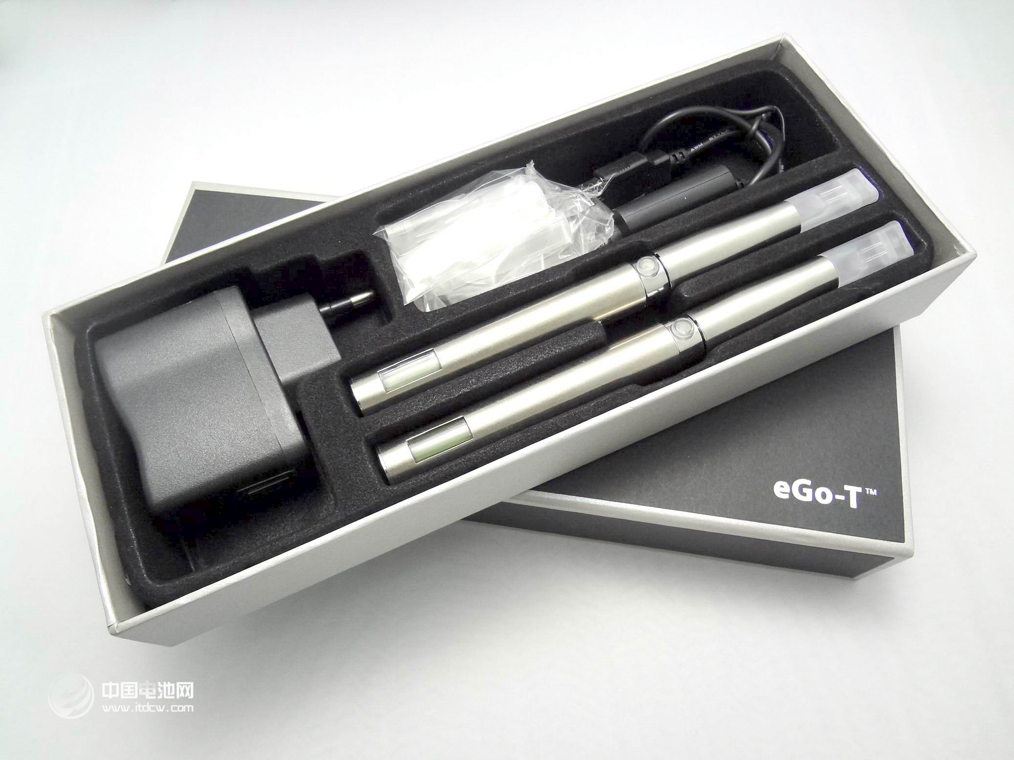 電子煙市場星火點燃 產業鏈公司加緊添薪