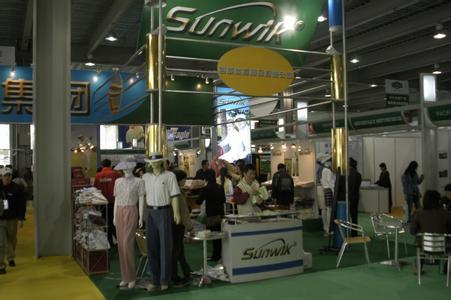 珠海創(chuàng)威集團(tuán)億威電動(dòng)車(chē)參展 以節(jié)能環(huán)保為目標(biāo)