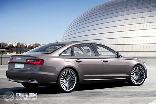 新能源客車來了 看誰動力最強勁？