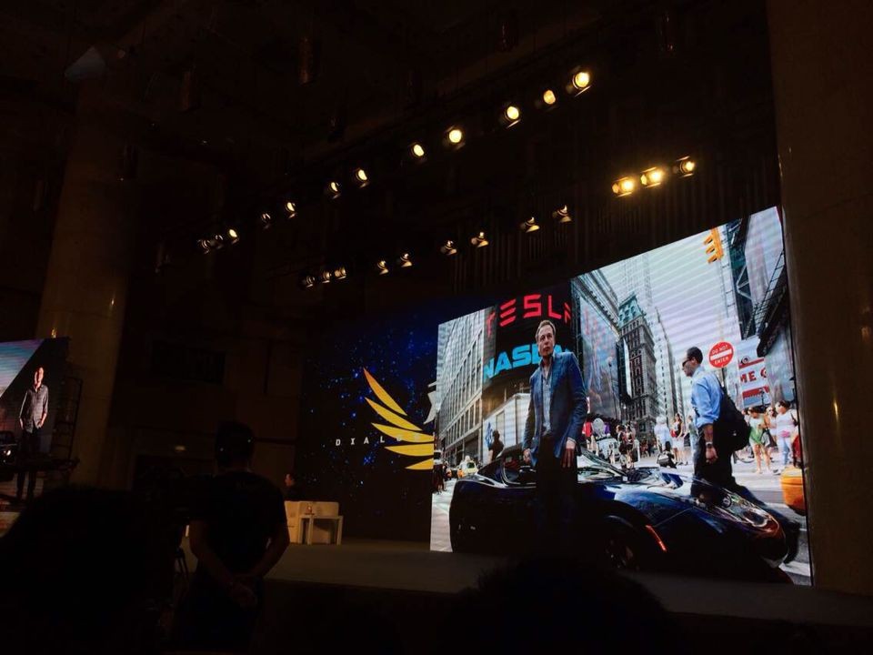 特斯拉CEO今下午迎來中國首秀 對話楊元慶談創新 特斯拉CEO今下午迎來中國首秀 對話楊元慶談創新