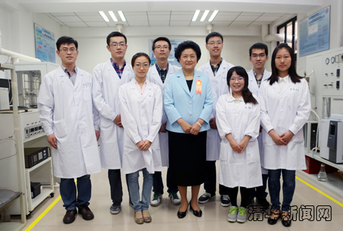 中央政治局委員、國務(wù)院副總理劉延?xùn)|視察清華大學(xué)