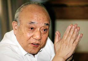 何華真：傳承溢價，魯冠球比李澤楷笨了？