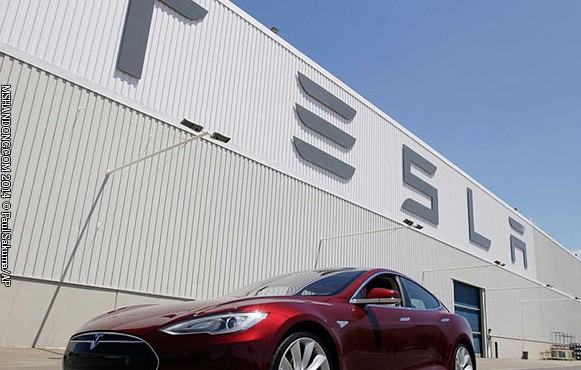 特斯拉已就超級(jí)電池工廠合作事項(xiàng)與松下簽意向書