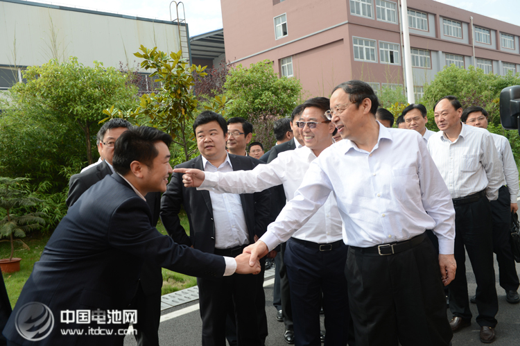 安徽省省長王學軍深入國軒高科調研 李縝陪同參觀