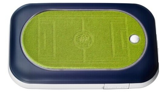 李鐵參與設計移動電源 將足球元素注入電子產品 李鐵參與設計移動電源 將足球元素注入電子產品