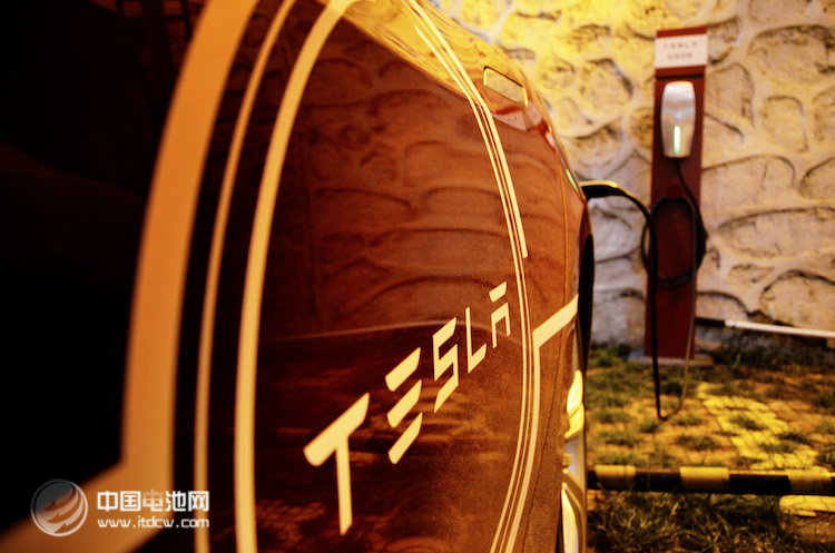 新能源汽車多重政策頻發 打破產業化最后關卡