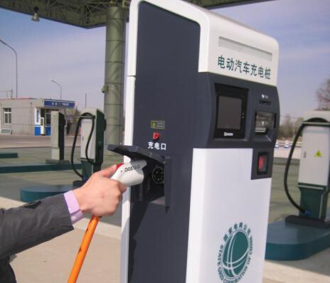 中德聯手統一新能源汽車充電標準