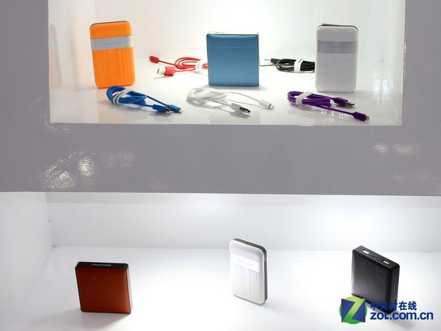 時尚便攜 寶格石亮相Macworld 2014