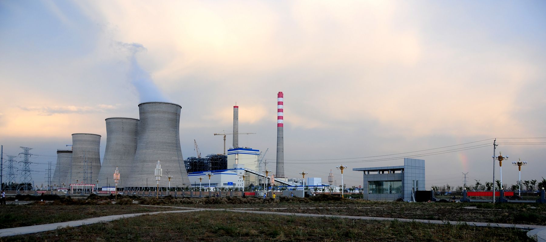 新疆信發(fā)鋁業(yè)突發(fā)事故 鋁價創(chuàng)新高引分岐